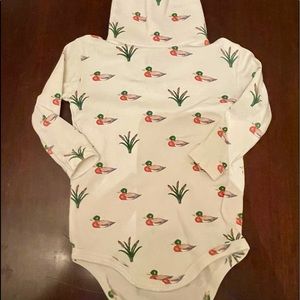 EUC TBBC mallard onesie size 12-18mo